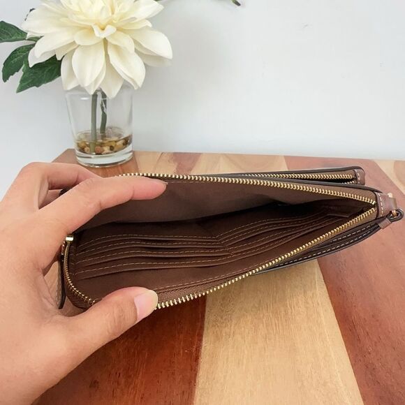 NWT Coach Double Zip Wallet In Signature Canvas With Star And Snowflake Print - Picture 7 of 11